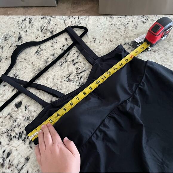 Torrid Black Wireless Mid Strapless Swim Dress With Brief 2X NWT 15066990 - Picture 11 of 16